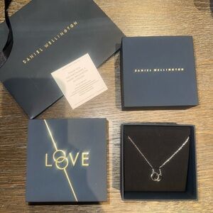 Daniel Wellington Elan Unity Necklace